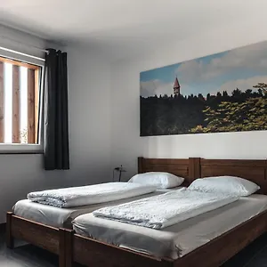 https://robbesscheier.luxembourghotelsguide.com