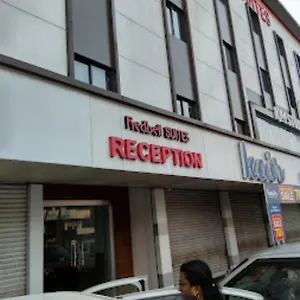 https://redbell-suites-malapuram.kerala-hotels.net