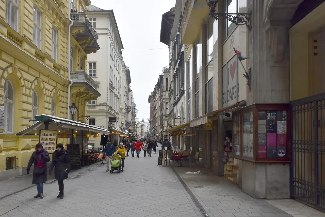 Hotel Walk Inn Vaci 78 Boedapest Hongarije